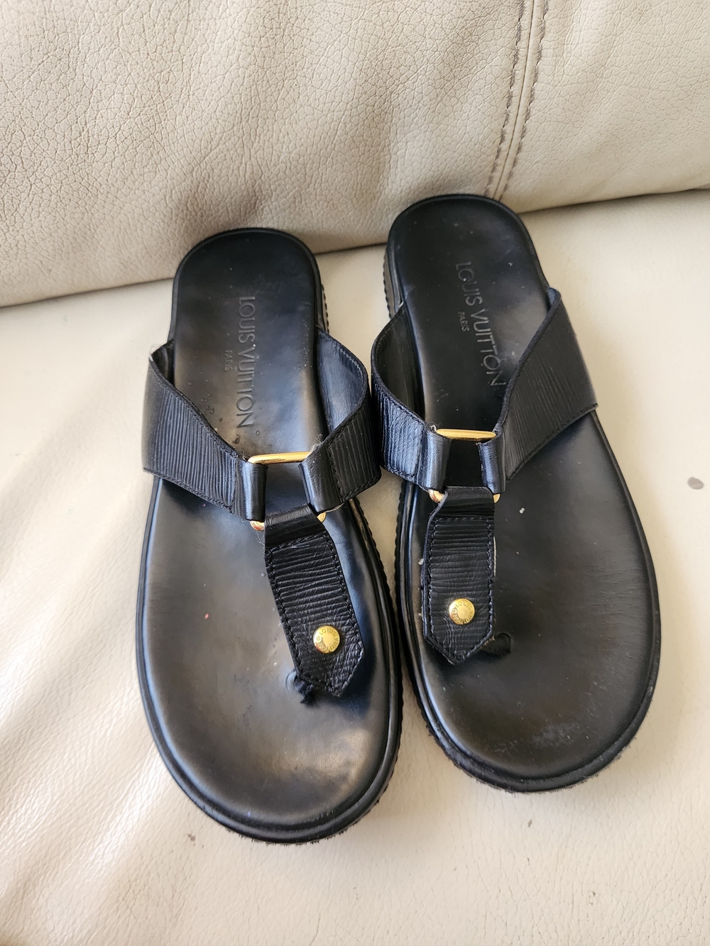 Louis Vuitton Women's Black Leather Thong Sandals